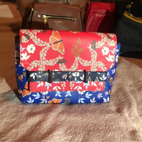 Ted Baker Bag. Absolute must have bag - Picture 1 of 7